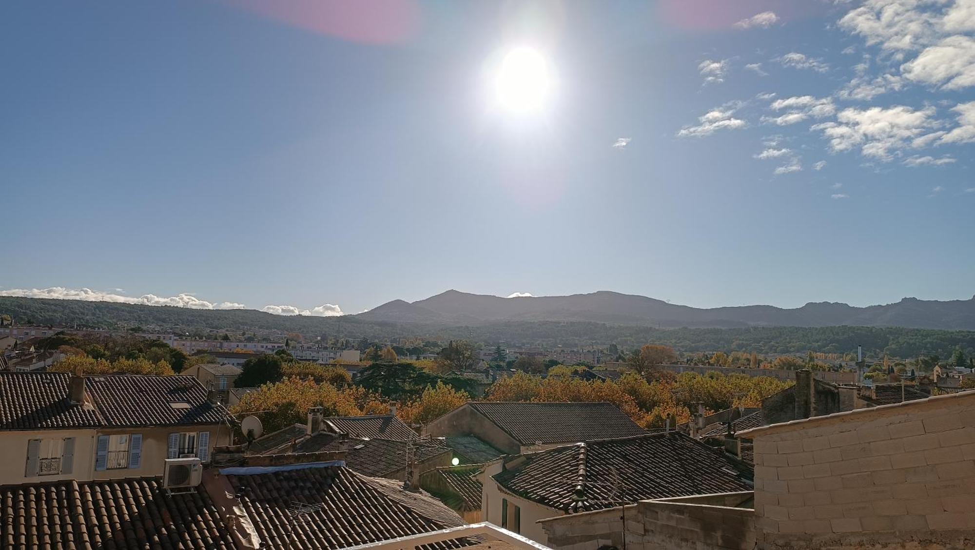 Mont Ventoux - Terrasse - Vue Degagee - Linge De Qualite - Fibre - Confort Gardanne Ngoại thất bức ảnh